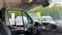 Renault Master F3500 L2H2 2.3 Blue dCi 135ch Confort Euro6E — photo 29