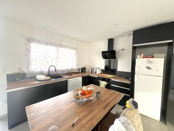 Maison T4 de 90m2 avec garage sur un terrain de 600m2