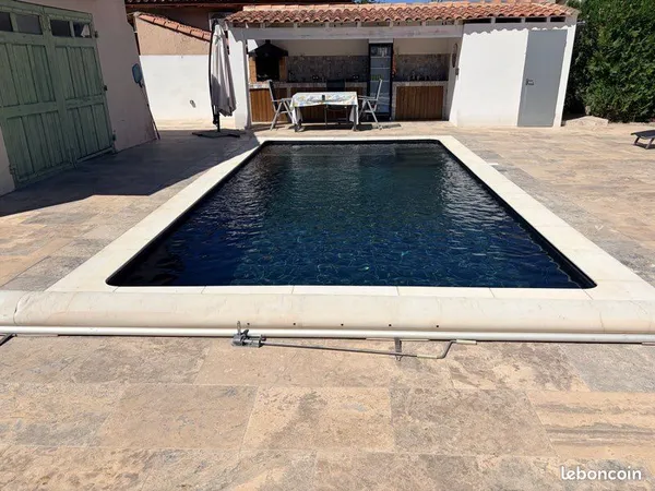 Maison très lumineuse 100 m2 piscine , 3 chambres