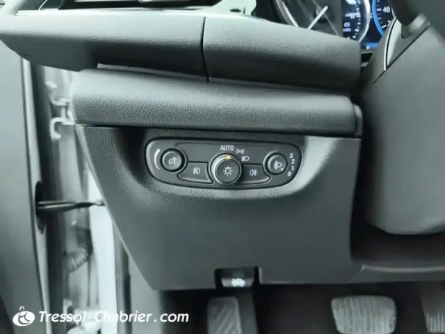 Opel Insignia sports tourer 1.5 diesel 122 ch bva8 elegance business — photo 27