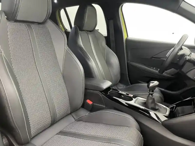 Peugeot 208 puretech 100 s&amp;s bvm6 — photo 27