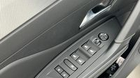 Peugeot 308 Plug-In Hybrid 195ch GT e-DCS7 — photo 16