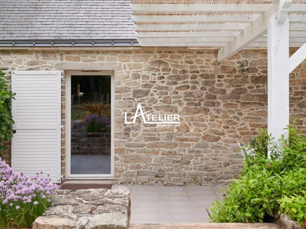 Maison 8 pièces 240 m²