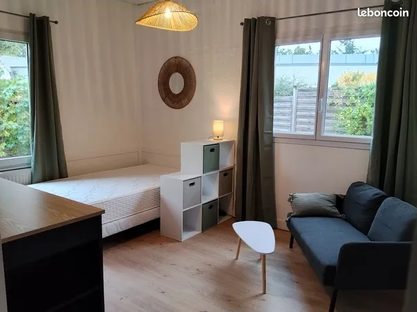 STUDIO meublé ANGERS Ttes ch comprises
