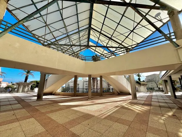 Local commercial / Bureaux  145 m²  Bastia, Forum du Fango