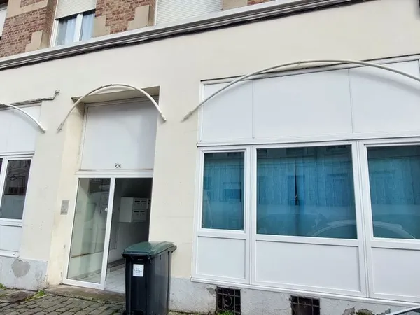 Local 97 m² Cambrai