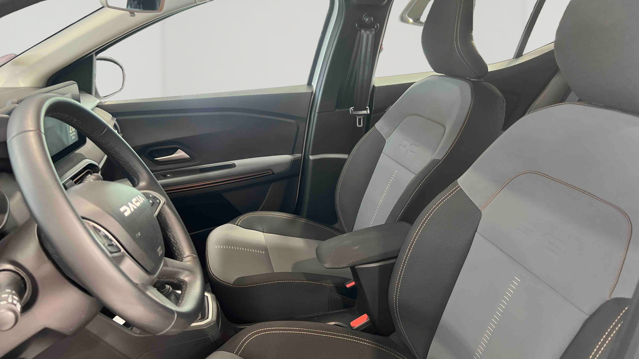 Dacia Sandero ECO-G 100 — photo 11