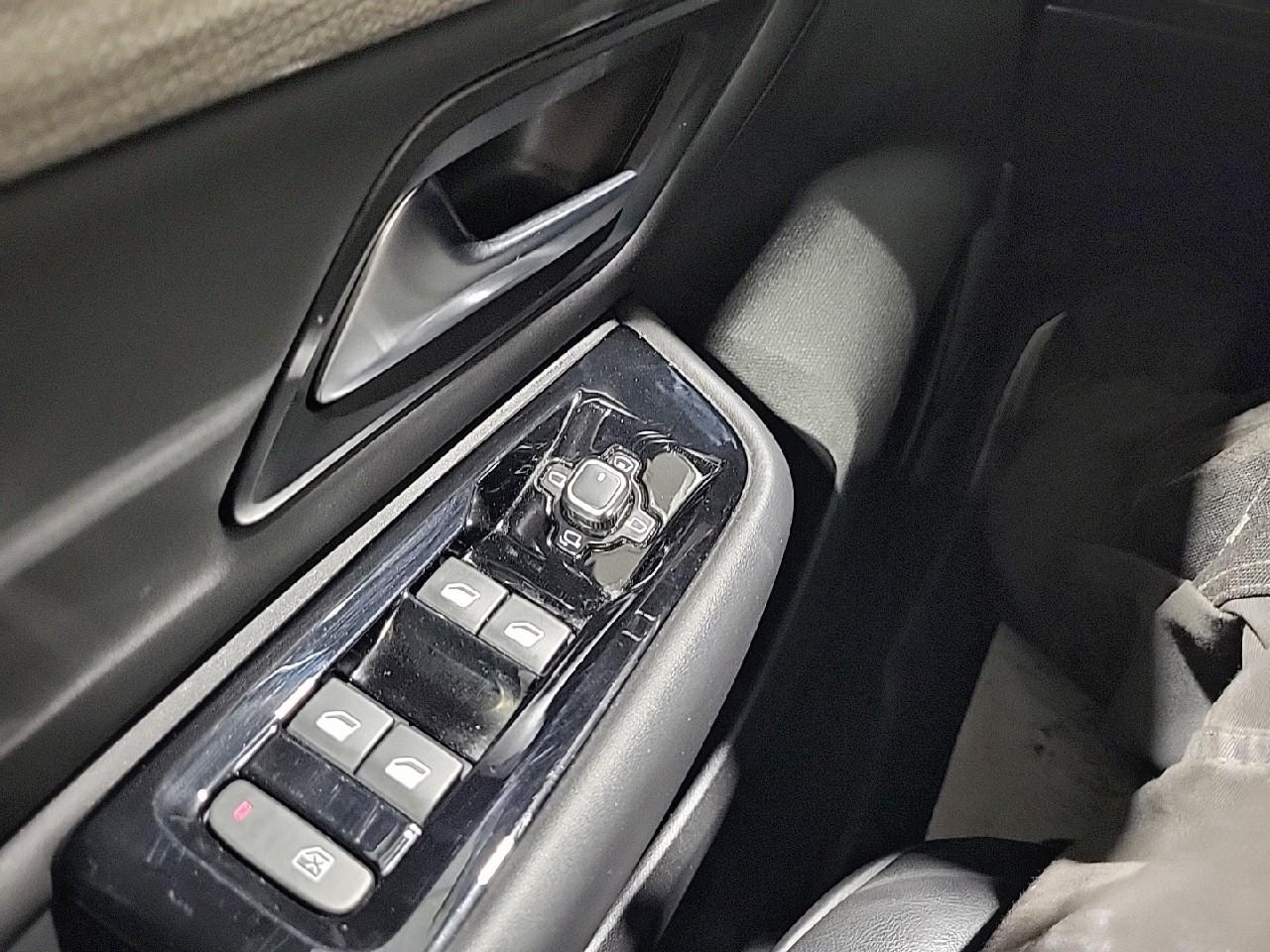 Citroën C5 X puretech 180 s&s eat8 shine — photo 23