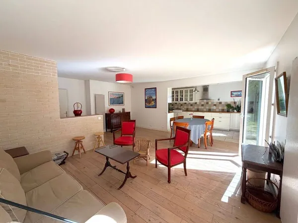 Appartement 6 pièces 128 m²