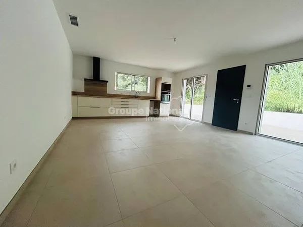 Maison de plain-pied 4 pièces 102 m²