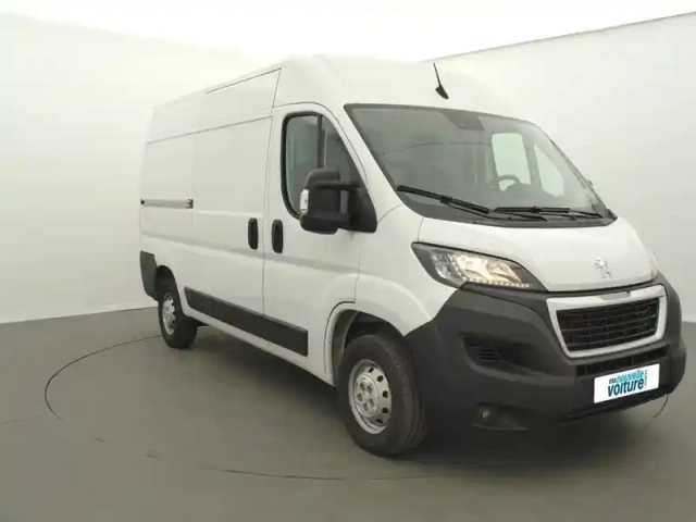 Peugeot Boxer fourgon tole 3.0 t l2h2 bluehdi 120 s&amp;s bvm6 — photo 3
