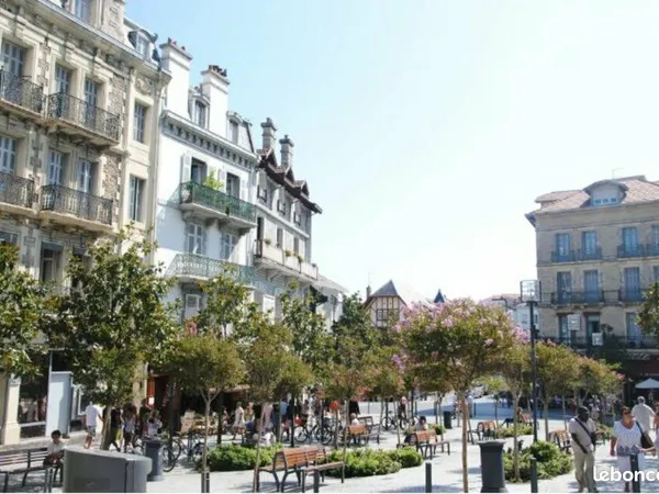 LOCAL COMMERCIAL 76 m² BIARRITZ