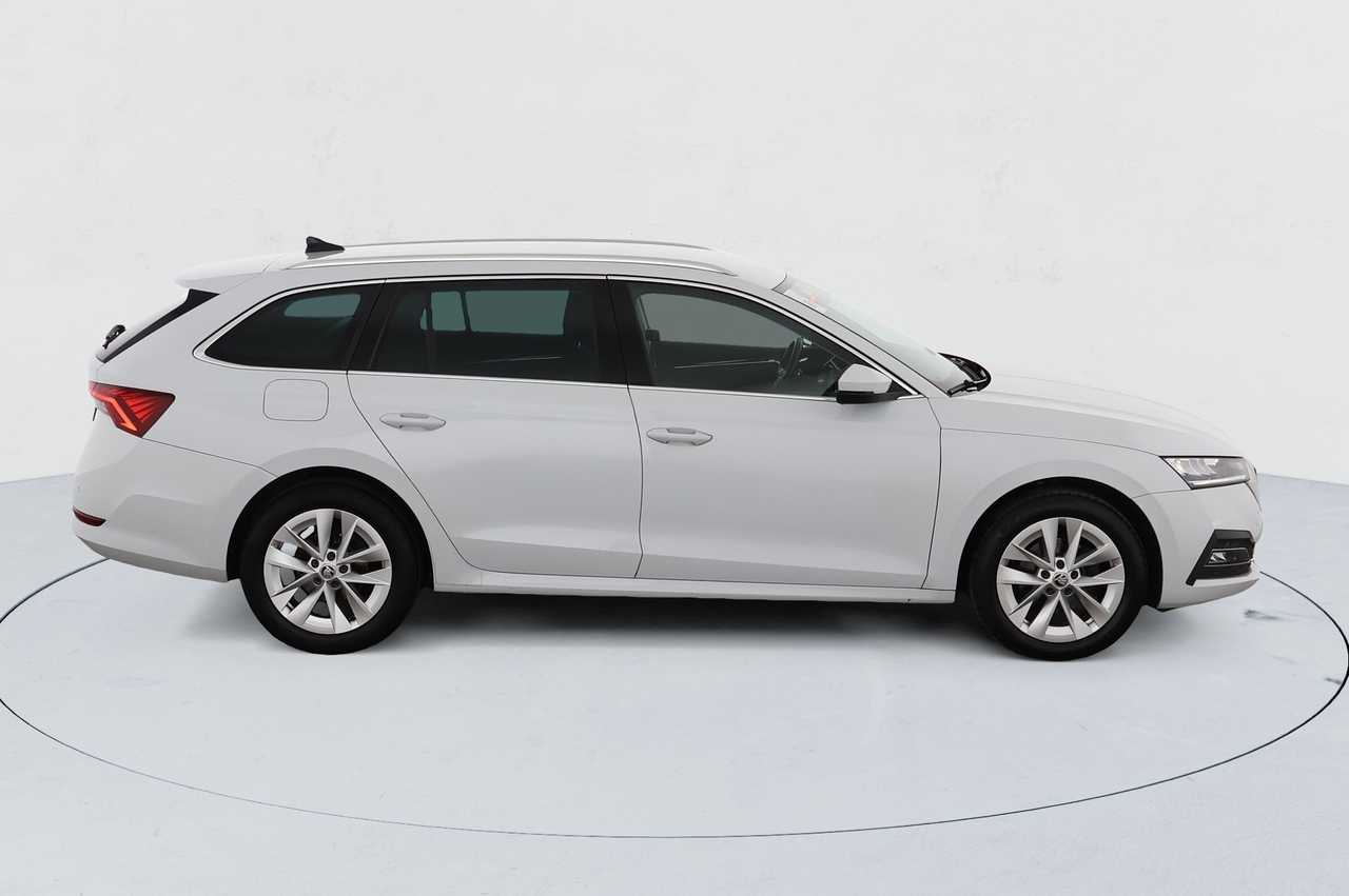 Skoda Octavia Combi — photo 6