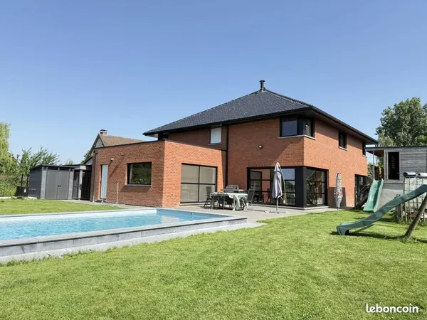 Maison 258 m² Mouchin