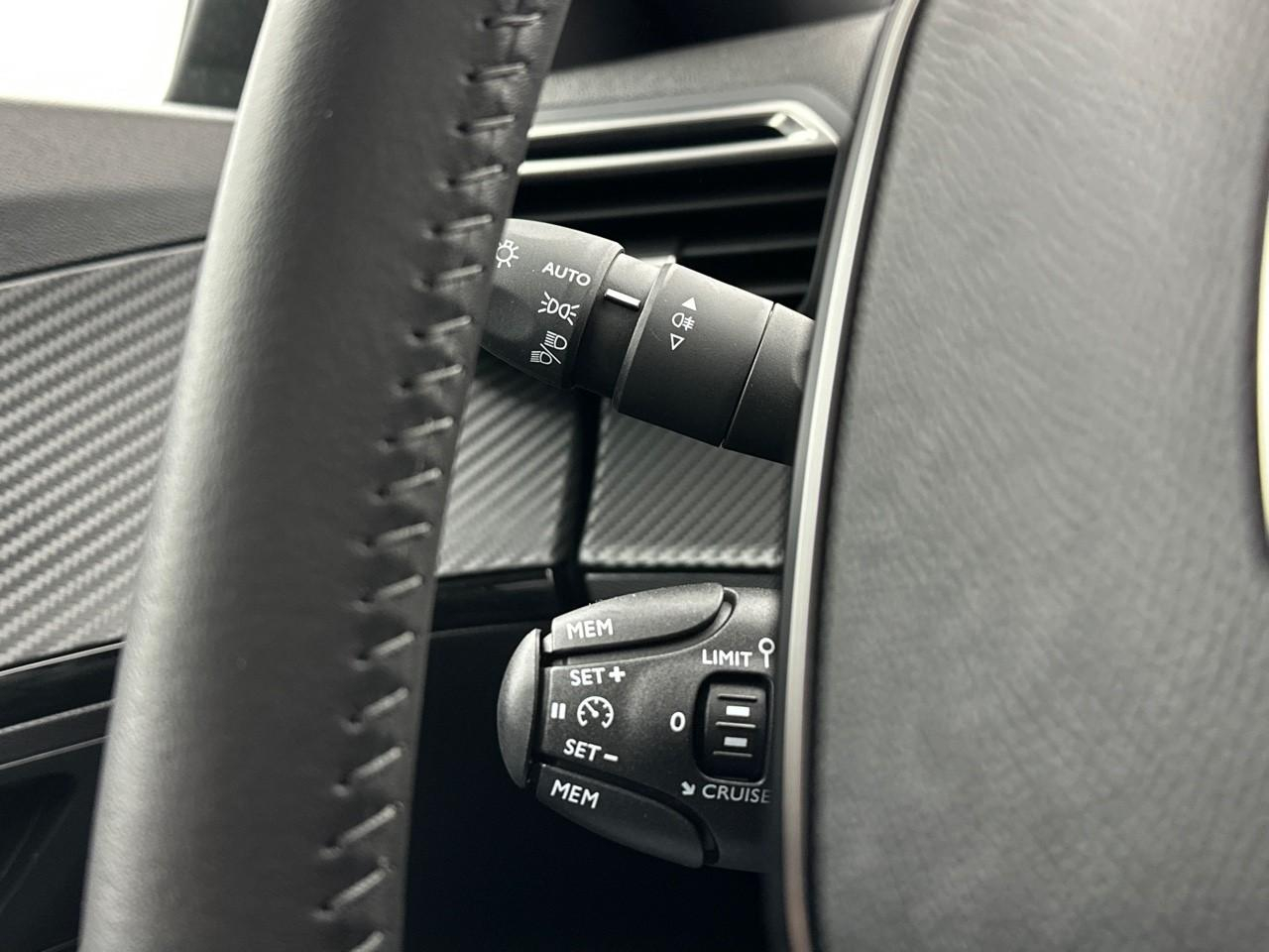 Peugeot 2008 100 s&s bvm6 allure — photo 19