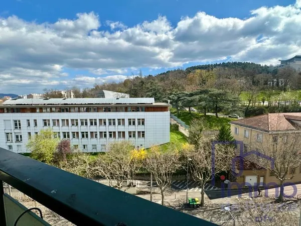 Appartement 4 pièces 84 m²