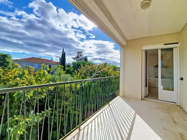 Appartement T6 5 chambres 126 m² terrasse et jardin