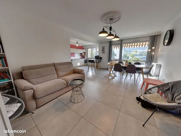 Appartement 4 pièces 97 m²