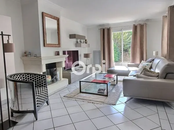 Maison 6 pièces 140 m²