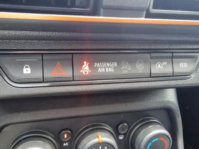 Dacia Sandero stepway iii essential tce 90 — photo 11