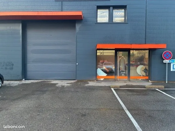 📍 Local pro - Dépôt - Montagnat