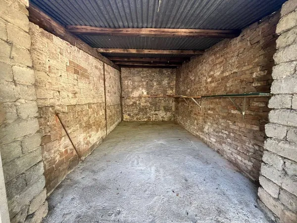 Parking 18 m²
