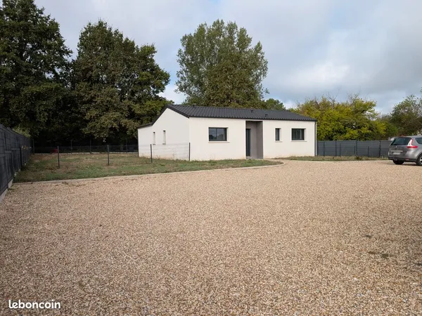 MAISON INDIVIDUELLE F4 AVEC TERRAIN DE 1500m2 À GOURS
