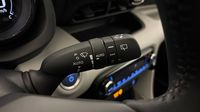 Toyota Yaris 116h Iconic 5p MY22 — photo 24