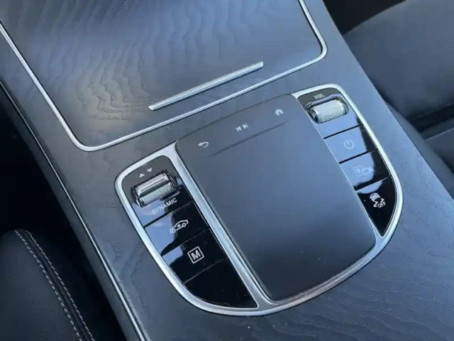 Mercedes Glc 300de 4matic amg line — photo 15