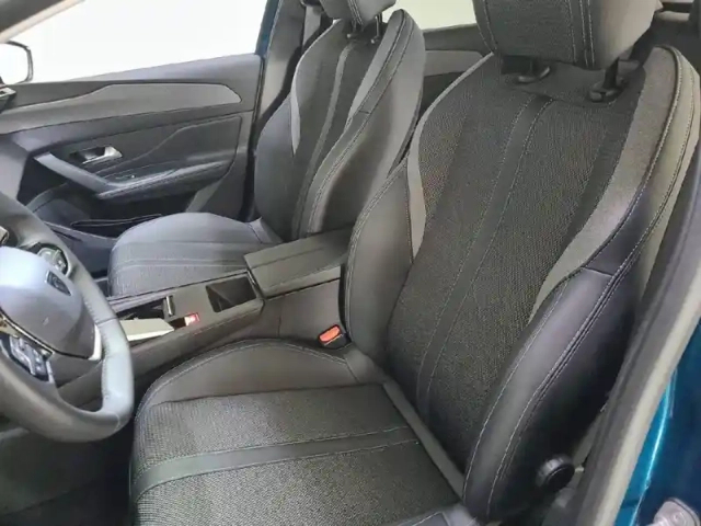 Peugeot 308 hybrid 145 e-dcs6 — photo 31