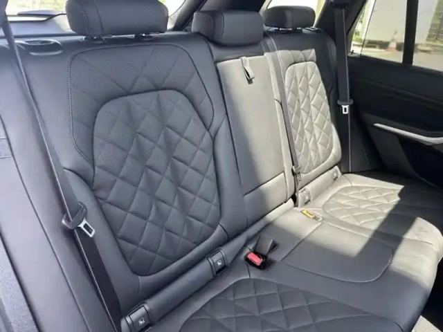 Bmw X5 xdrive50e 489ch m sport — photo 10