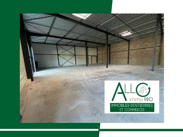 Local commercial 790 m²