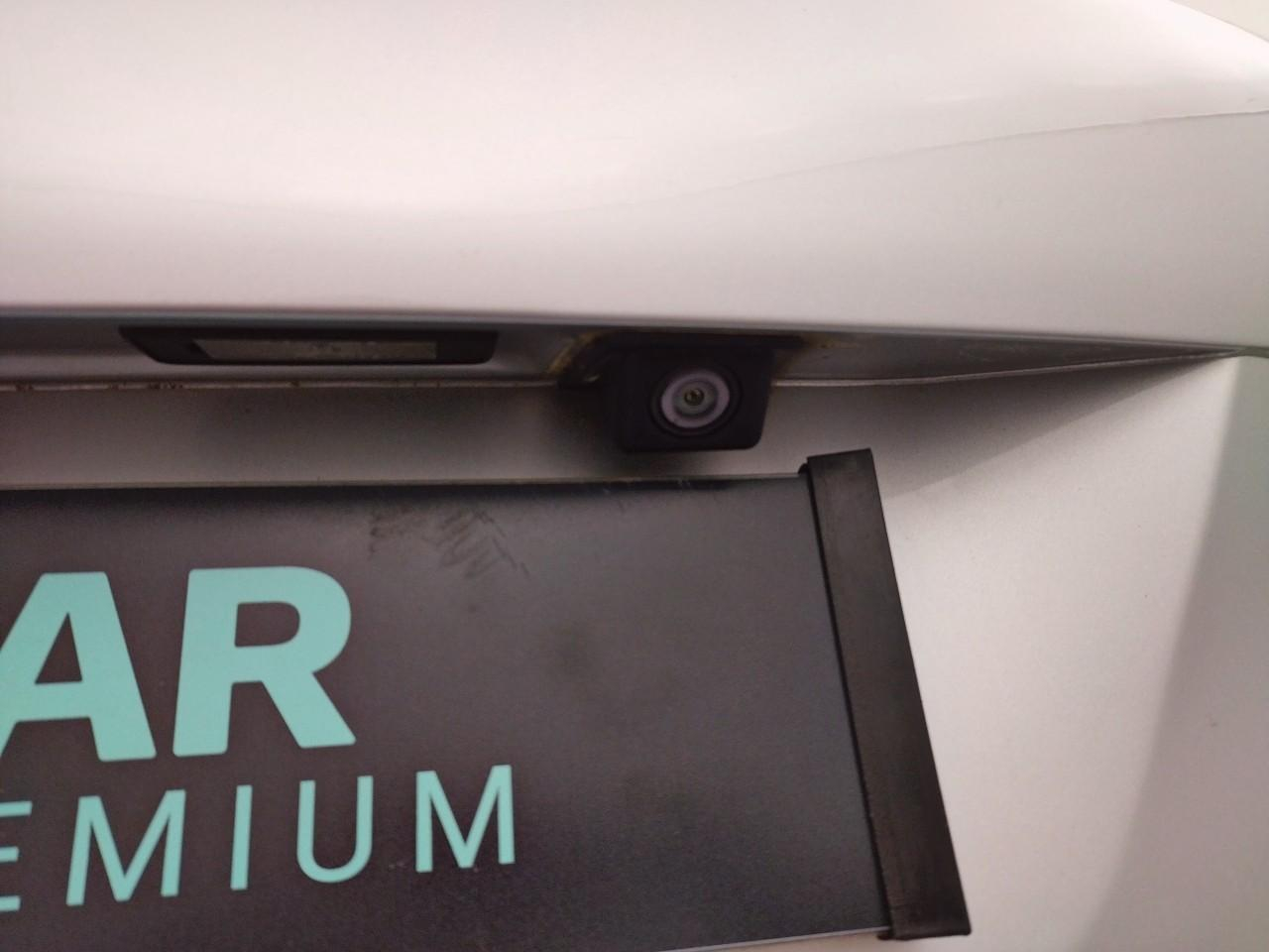 Peugeot 208 puretech 82ch s&s bvm5 tech edition — photo 25
