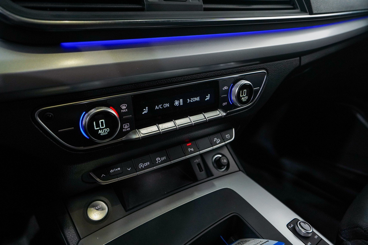 Audi Q5 — photo 25