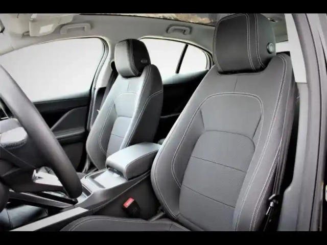 Jaguar I-Pace ev320s awd — photo 6