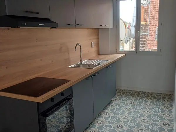 Appartement lumineux 2 chambres + 1 bureau centre Guînes