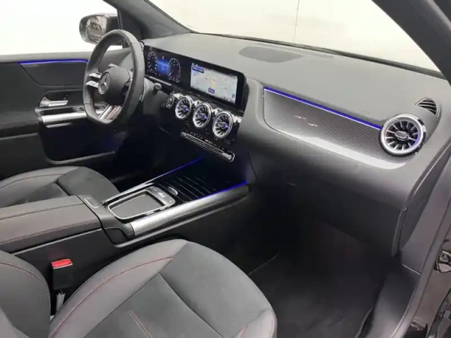 Mercedes Classe B 200 d amg line — photo 17