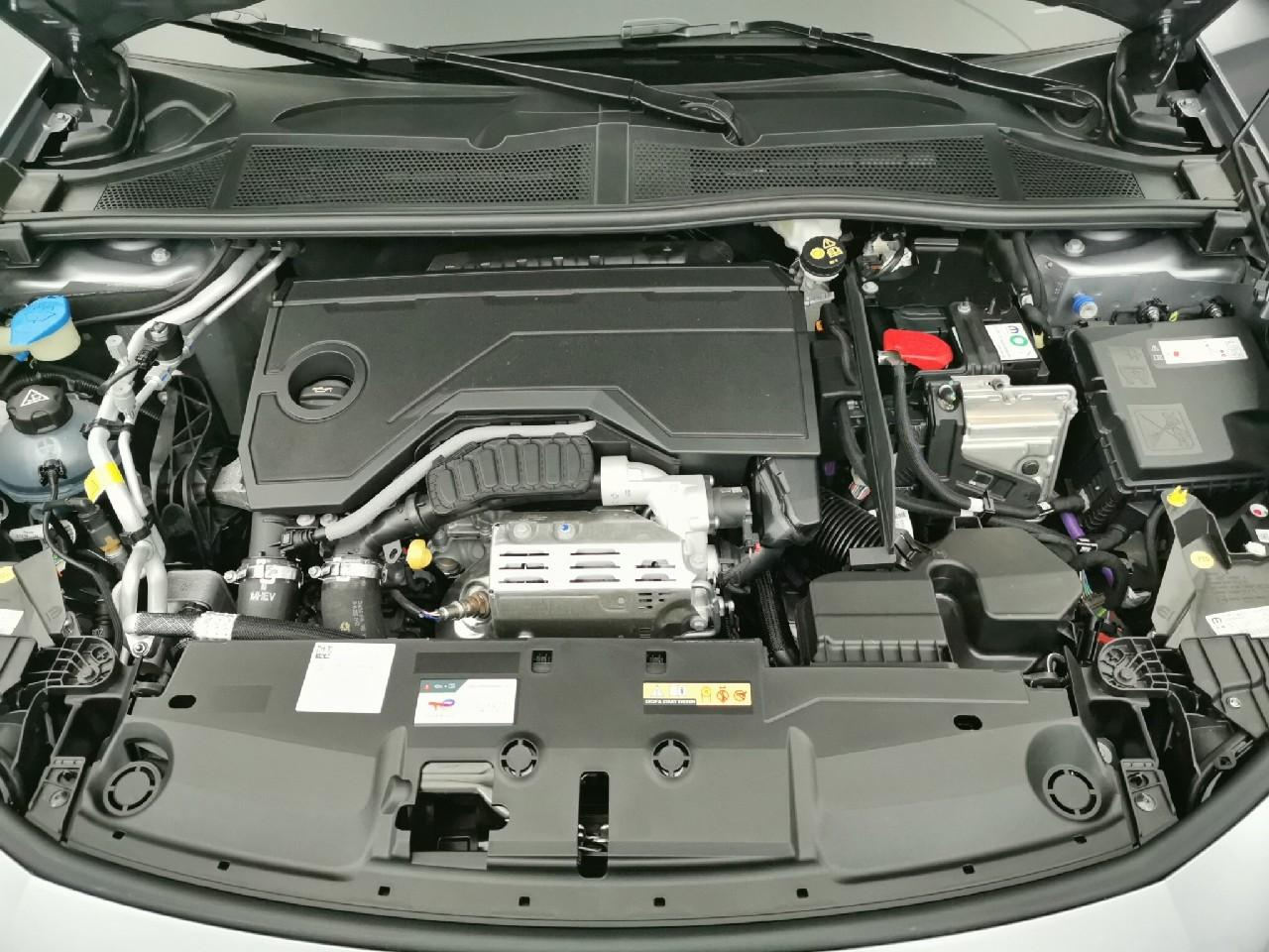 Peugeot 308 hybrid 145 e-dcs6 style — photo 15