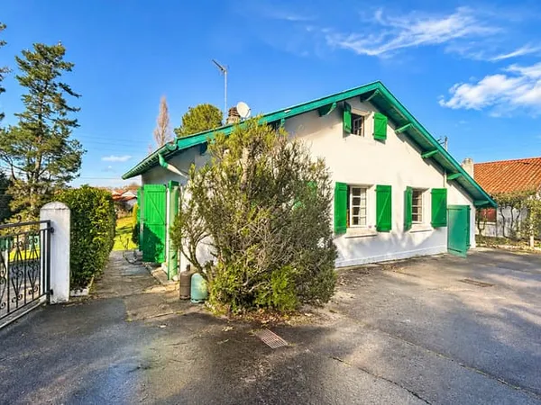 Arcangues Maison de 90 m² habitable sur parcelle de 1000 m²