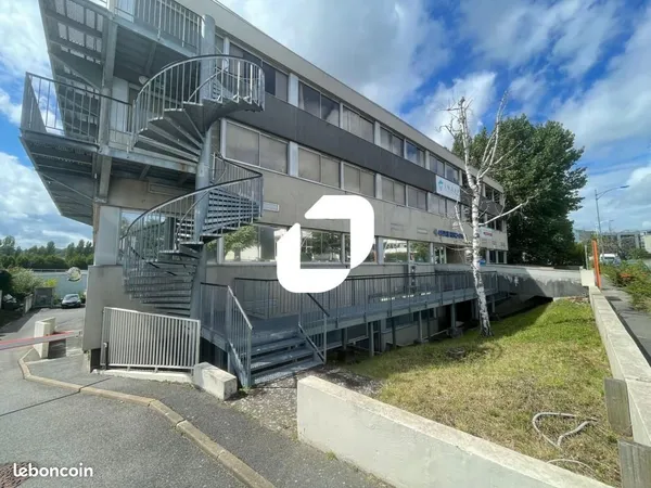 Local bureaux 274 m²