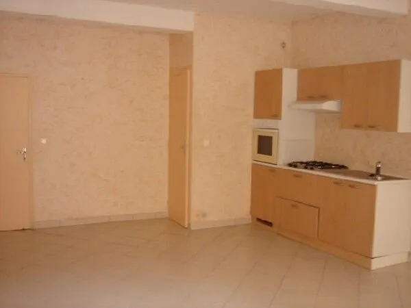 Studio 1 pièce 27 m²