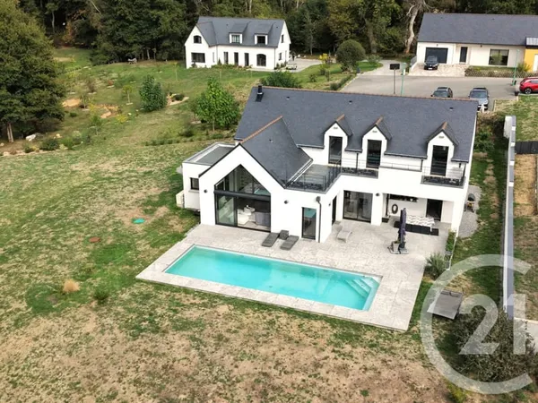 Maison 7 pièces 203 m²