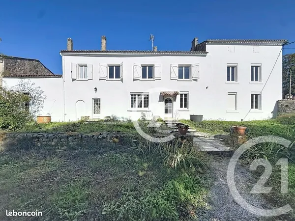 Maison 6 pièces 225 m²