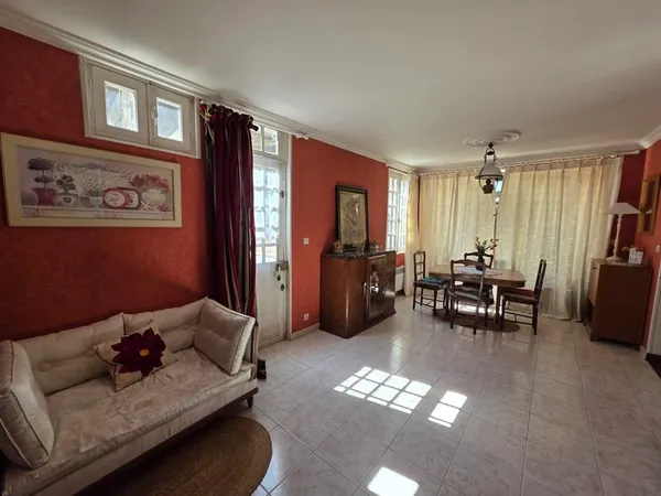 Immeuble 7 pièces 157 m²