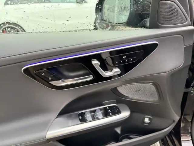 Mercedes Classe C 200 d berline amg lin — photo 13