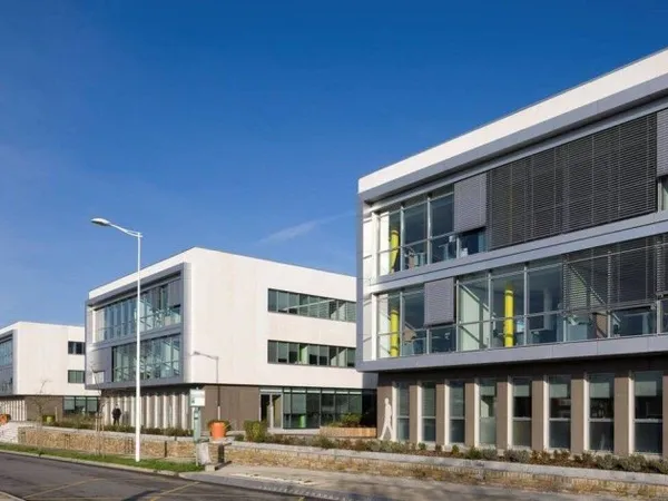 Bureaux 8245 m²