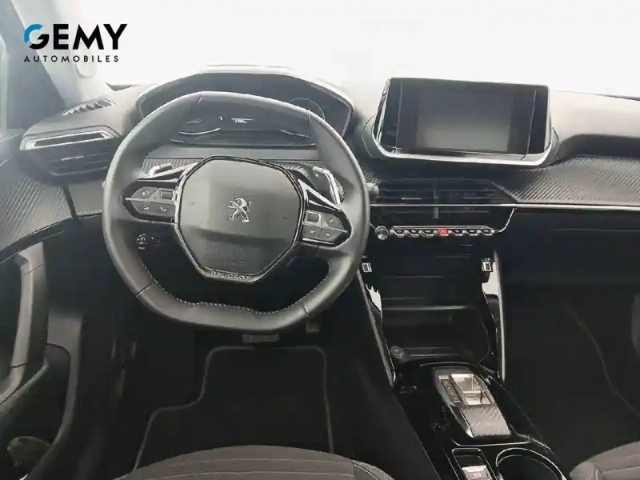 Peugeot 2008 puretech 130 s&amp;s eat8 — photo 8