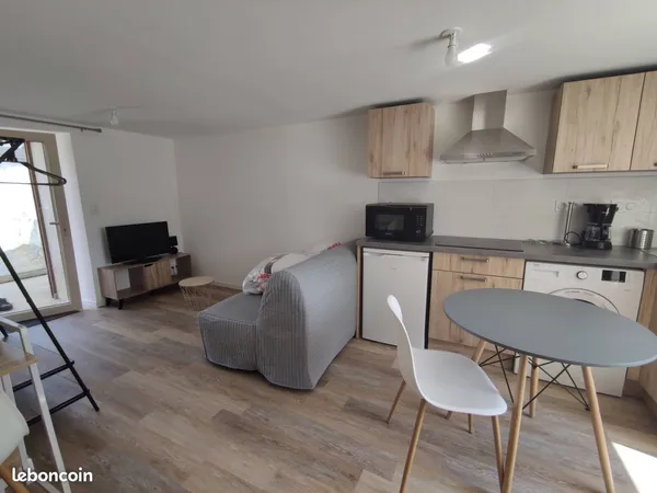 Studio meublé centre Dreffeac