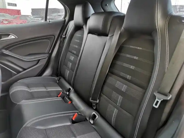 Mercedes Gla 200 d sensation 7g-dct — photo 10