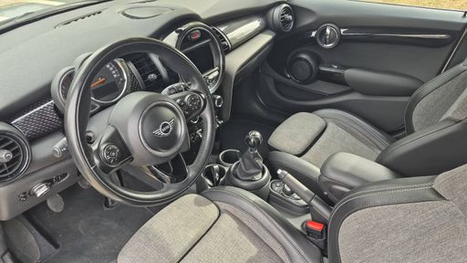 Mini Mini 2.0  Cooper 192 - S – 2018 – 155760 km – Essence – Boîte Manuelle — photo 41